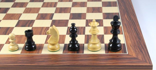 Schachspiel Mongoy Staunton, Schachfiguren 95mm mit Schachbrett 52x52cm