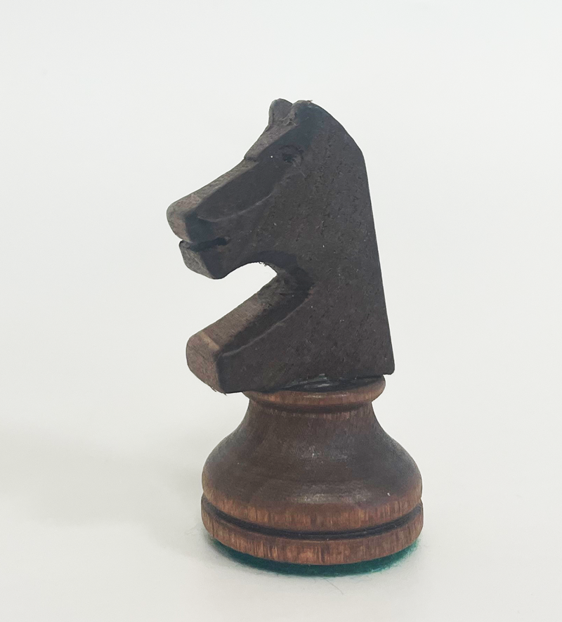 Einzel-Schachfigur Springer aus Holz, braun