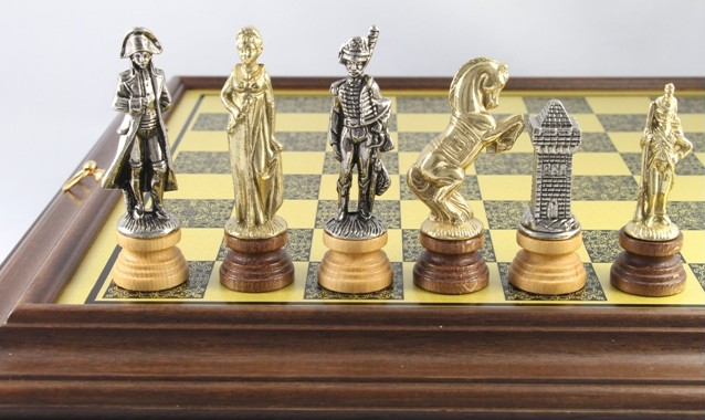 Schach-Set Napoleon Bonaparte, Metall und Holz