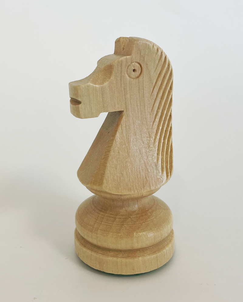 Einzel-Schachfigur Staunton Springer, Natur