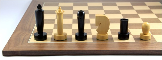 Schach-Set Timeless Black Wama