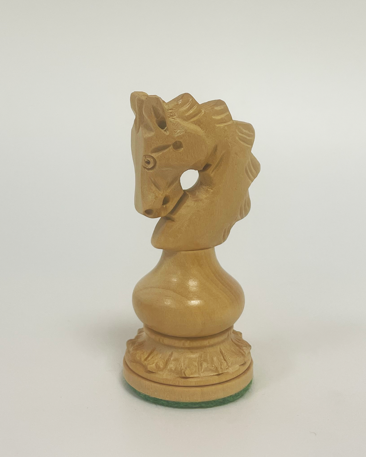 Einzel-Schachfigur Springer aus Buchsbaum, geschnitzt