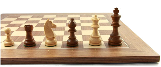Schachfiguren-Schachbrett-Club83-Abbildung Schachfiguren-Schachbrett Club83 Abbildung