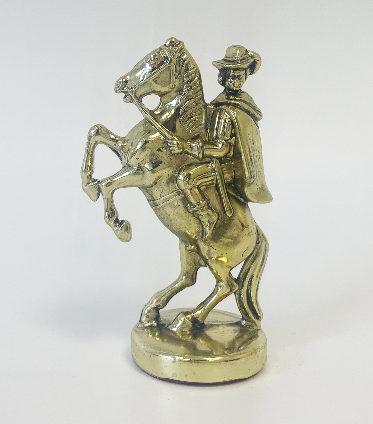 Edler Ritter auf dem Pferd, Figur Statuette aus Metall Edler Ritter auf dem Pferd, Figur Statuette aus Metall