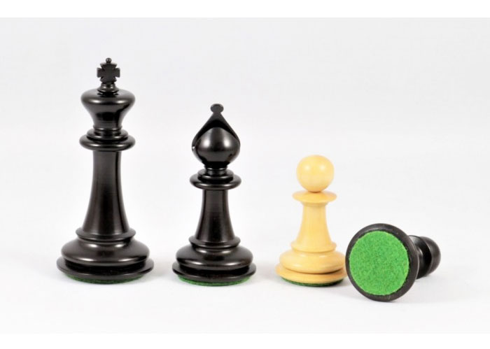 Schachset-Magnificent-Top-Buchsbaum-schwarz-und-Natur-mit-Schachbrett-Wenge-und-Ahorn_2