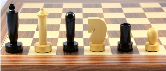 Schachfiguren-und-Schachbrett-Timless-Black-Exclusive Schachfiguren und Schachbrett: Timless Black Exclusive