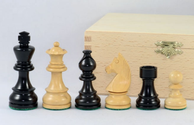 Schachfiguren Ebenholz und Buchsbaum 83 mm
