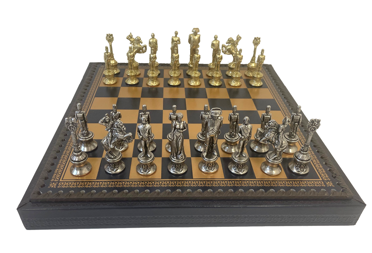 Napoleon Schachfiguren aus Zink, mit Schachkassette aus Salpa-Leder