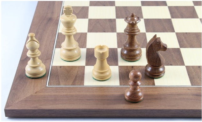 Schach Set No. 2/13 aus Akazienholz und Buchsbaum, Königshöhe 95 mm, Tournament