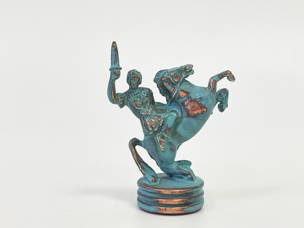 Einzel-Figur Mythologie Ritter auf Pferd aus Metall, Dekorativ Antik Stil Einzel-Figur Mythologie Ritter auf Pferd aus Metall, Dekorativ Antik Stil