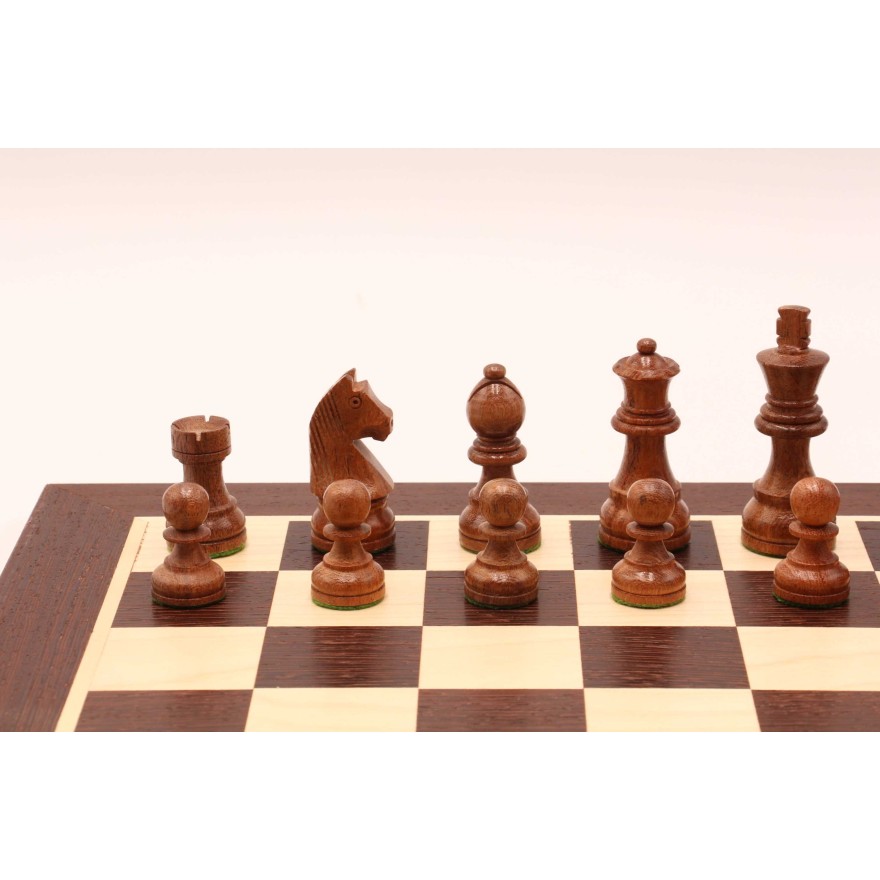 01533_02283_Schachspiel_schoen_4
