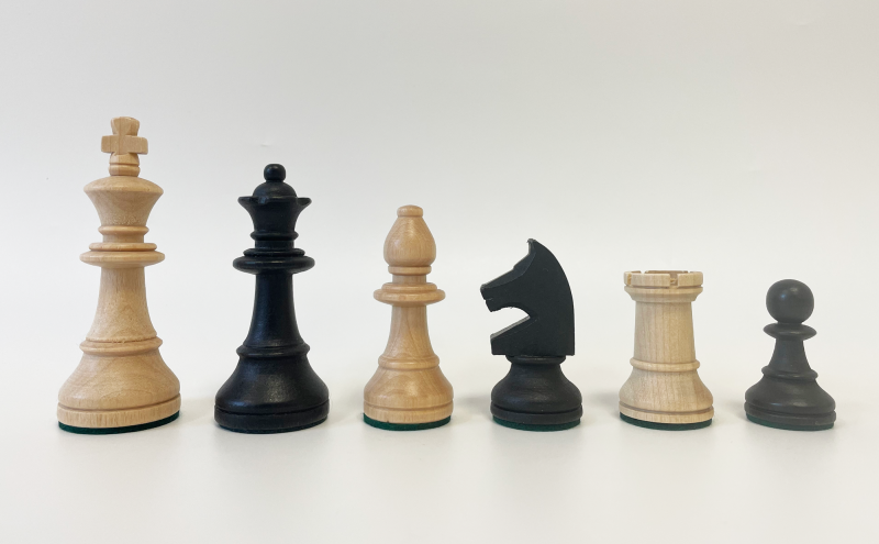 Hersteller-Abbildung des Produkts: Staunton Schachfiguren Königshöhe 93 mm, schwarz, in Deutschland hergestellt