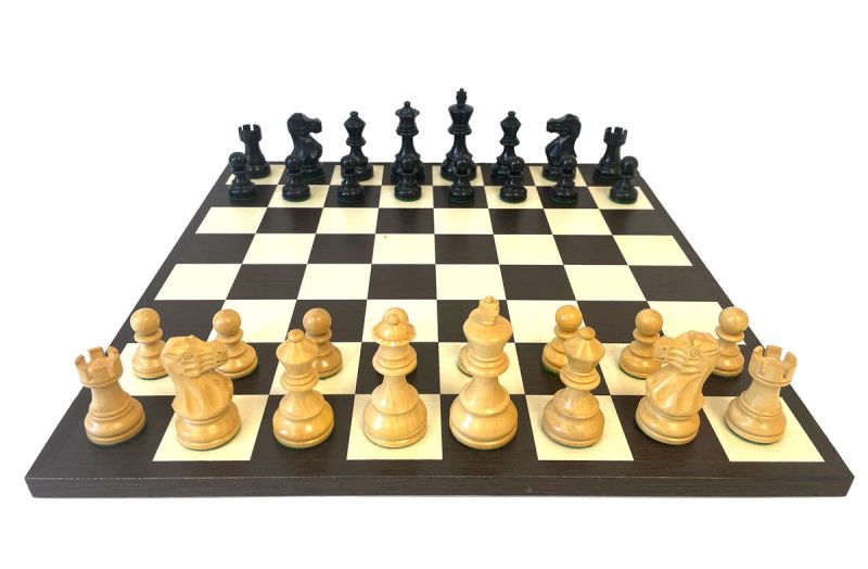 Hersteller-Abbildung des Produkts: Schachset Jaques Schachfiguren Königshöhe 76 mm aus Buchsbaum, mit Schachbrett