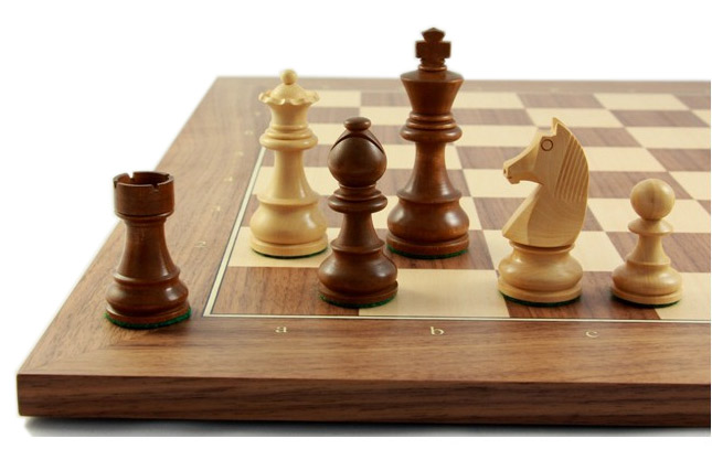 Hersteller-Abbildung des Produkts: Schach-Set Club 70 - Schachfiguren mit Schachbrett