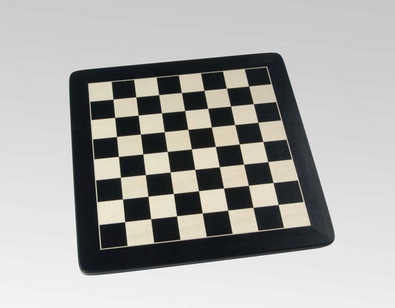 Hersteller-Abbildung des Produkts: Schachbrett in Schwarz/Ahorn, 1 Zierader und Rahmen, Feldgröße 50 mm